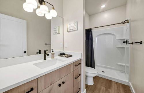 Luxury Lodge with Hot Tub, Theater and Pickleball Court - Foto 58