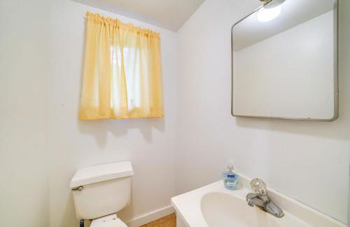 Walk to Beach and Lake Idyllic Escape in Edinboro! - Foto 18