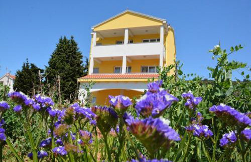Apartments Buturi - Photo 1