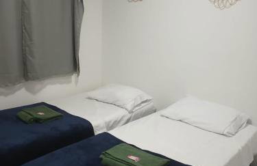 FLAT ACONCHEGANTE poucos min da praia - Foto 64