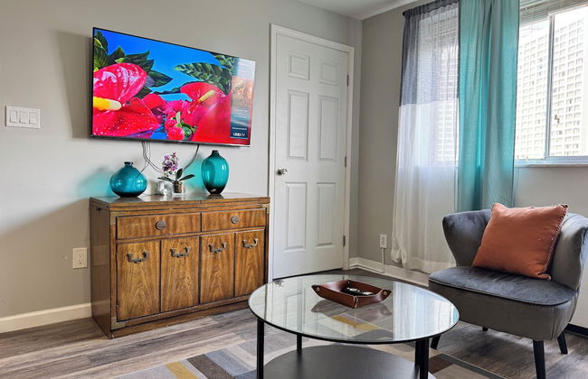 ATL Downtown 2B Condo with Free Parking - Foto 12