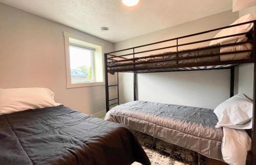 Historical Boiler Maker - Downtown Muskegon - Foto 14