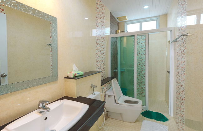 June Pool Villa - Photo 36