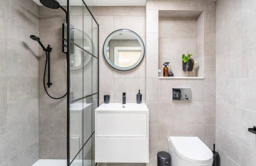 Modern Studio with parking in shared garden - Foto 6