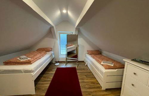 7-24 Self-Check-In - 120qm - 5 rooms - 2 bathrooms - kitchen - free parking - Yihapartment - Foto 21