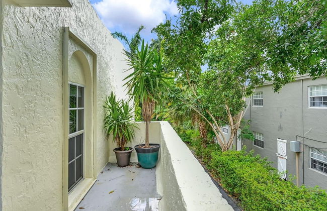 Escape to This Gorgeous new Wilton Manors Villa - Photo 38