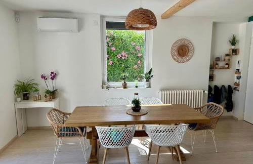 Agréable maison rénovée, en ville et au calme ! - Photo 3