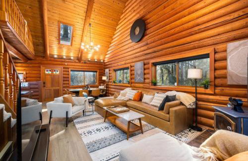 Riverfront getaway with sauna near mountains and hiking - Foto 49