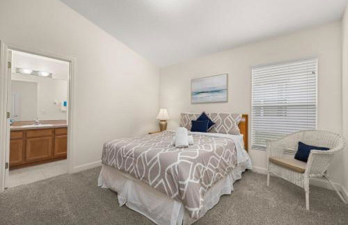 Peaceful yet perfect location, private pool home - Foto 26