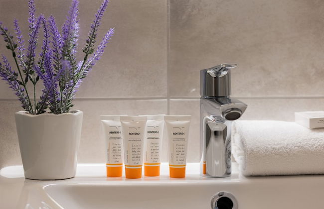 Łopuszańska Apartment Warsaw by Renters - Foto 46