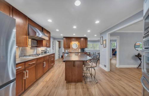 Lake Lanier Retreat Dock, Views & Golf Cart - Foto 49