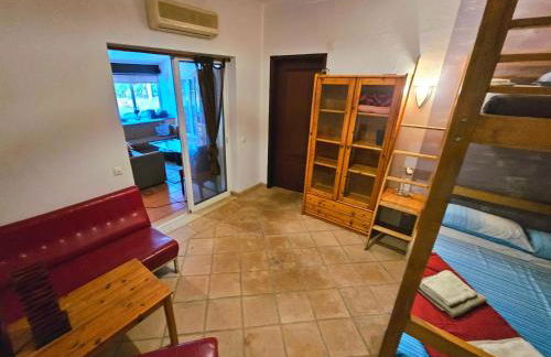 Oceanfront Villa - 8 rooms, 2 kitchens with pool, billiard table and Beach-Volleyball Court - Foto 34