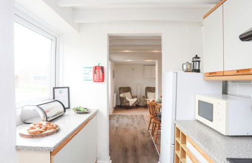 Rhiw - 1 Ty'n Don - Photo 8