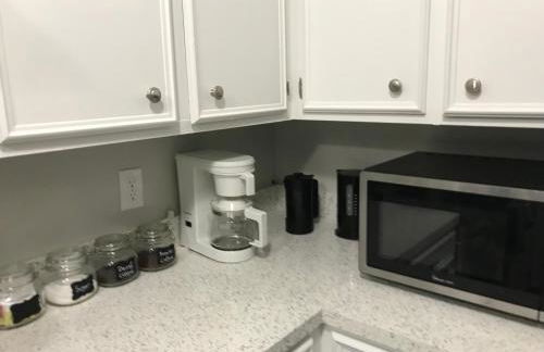 Modern Designer Townhouse 2Br Ideal for Long Stays! - Foto 7