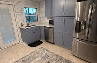 Pool home on the Bay, large private yard near AMI - Foto 30