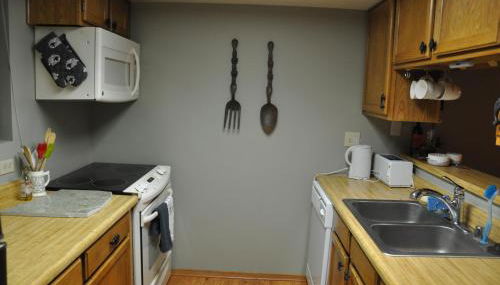 Bitterbrush - 400 Fairview Boulevard - very close to Diamond Peak and beaches - WSTR21-0086 - Tax ID W4900 - Max 7 people, 2 cars parking in carports - Foto 4