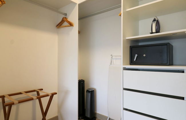 w Admirable 2BR w Modern Balcony in Miraflores - Photo 21