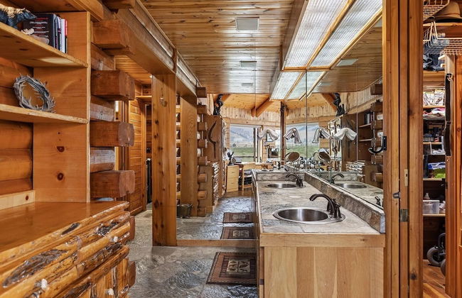 NEW! Elk Refuge Safari Chalet with Teton Views! - Foto 17