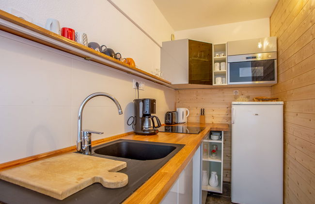 1 bedroom Apartment in Bormes-les-Mimosas with swimming pool and garden - Photo 4