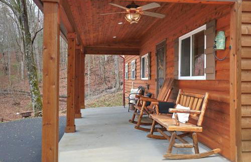 Couple Retreat Cabin-near Smoky Mountain Railroad-Hot Tub - Foto 20