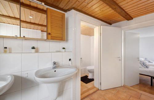 M B Homes Schlatt Fewo 1 - Photo 13