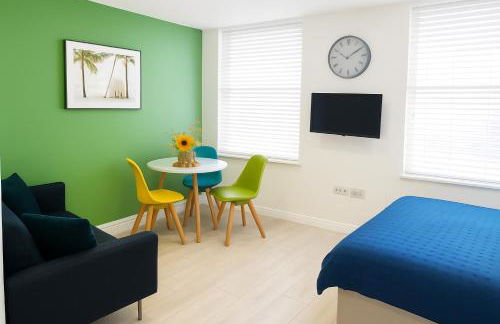 Contemporary Modern Studio - Foto 7