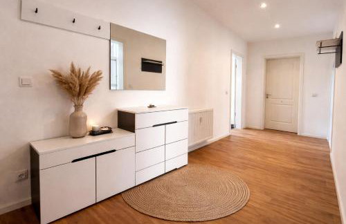 Moderne 3-Zimmer Wohnung in Top-Lage mit Terrasse & Einbauküche - Foto 2