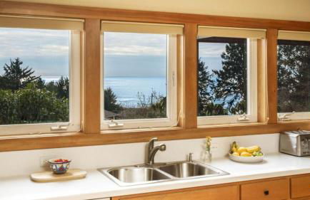 Coastal Getaway in Manzanita w Fire Pit, Guest House & Views Seagrove by Avantstay - Foto 30