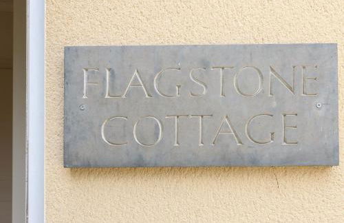 Flagstone Cottage - Photo 2