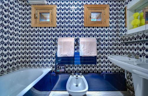 Large peaceful chalet for mountain adventures! Perfect for Flégère and Grand Montet skiing - Foto 79