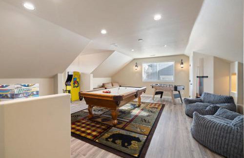 NEW! 5BR Family Retreat with Game Room, AC, Near Downtown Flagstaff & NAU - Foto 17