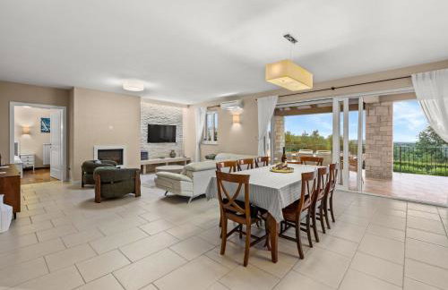 Holiday Home Romantische Villa mit Meerblick- Pool und Jacuzz by Interhome - Foto 14