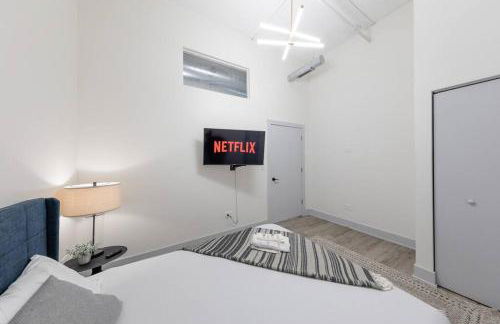 Luxurious 5BR Suite Perfect for Group of 12 guests with Pool table, Optional Parking and Gym Access Near McCormick Place and Soldier Field - Foto 25