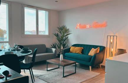 T4 - 5min Airbus - 10min Aéroport - Parking - Photo 1