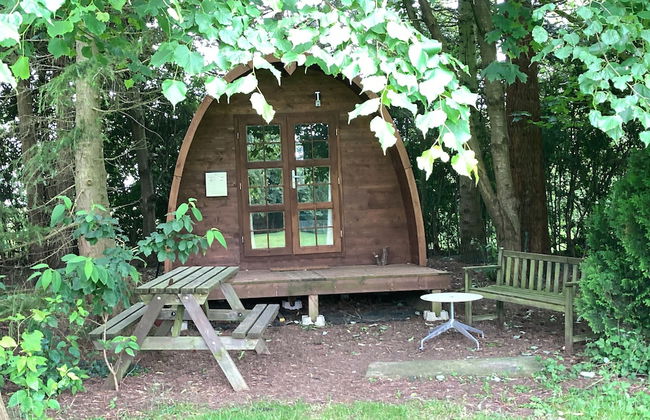 Woodland Camping pod With use of Campsite Bathroom - Photo 27