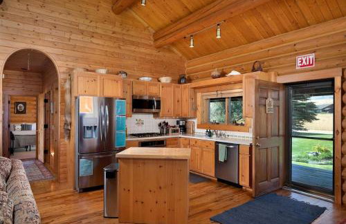 Intimate Off-Grid Cabin with Fire Pit and Mountain Views in Montana - Foto 32
