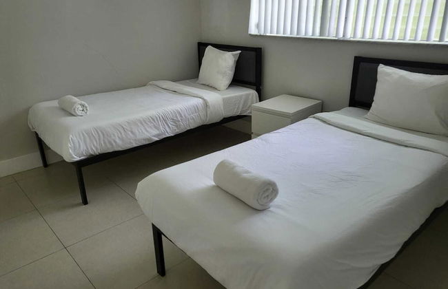 Artrageous on the river By RocketStay - Photo 17