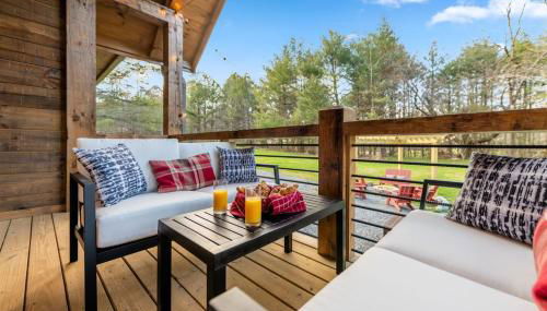 Family fun, romantic Hot Tub, Firepit, King Bed 15 min from Blue Ridge & Ellijay - Foto 4