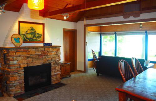 Cavalier Cottage - Private Lakefront w Kayaks! - Foto 14