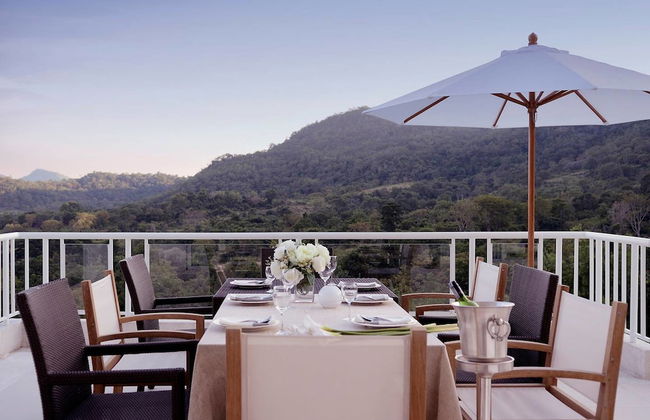 The Peak Residence - Photo 23