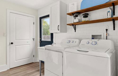 Manchaca 4 bedroom sleeps 10 Pool and Hot tub - Photo 50