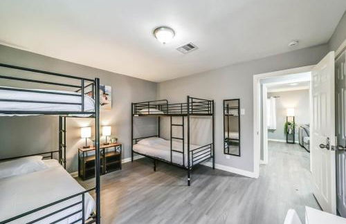 Comfy 5BR Holiday Home with Hot Tub, 10min from NGR Stadium - Foto 19