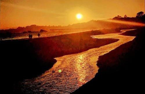 2 bedroom bungalow with hot tub - Photo 23