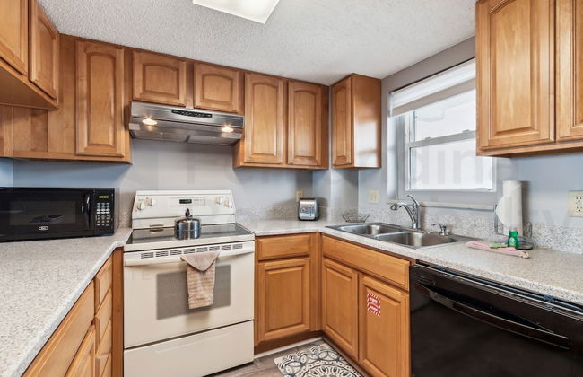 Amelia South 2 Bedroom Condo by RedAwning - Foto 8