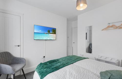 3 Bedroom House with Free Parking - Foto 47