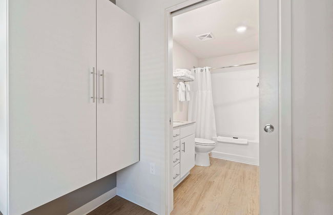 WaterWalk Extended Stay by Wyndham Kansas City - Overland Pk - Photo 63