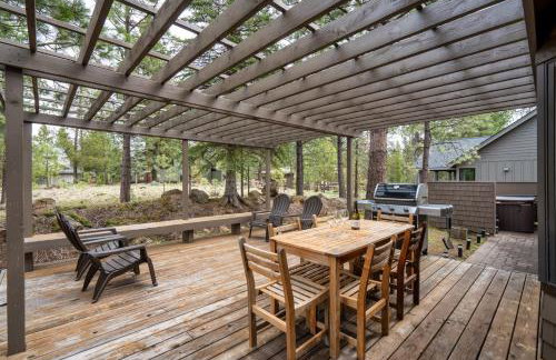 Spacious retreat 4BR AC, SHARC, Hot Tub, Games, Grill, Pets, Fireplace - Foto 12