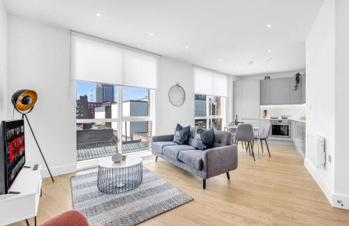 Pluxa Nero Deluxe - City Bliss 2Bath, Walk to Transit - Foto 1