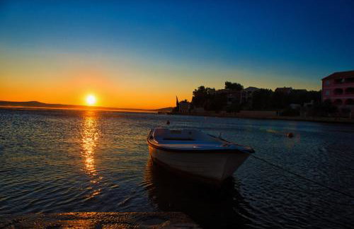 Design-Beachresort - with Pool - first line to the sea - Foto 65