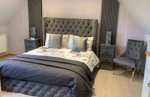 Cambria, a modern 3 bedroom house - Photo 4